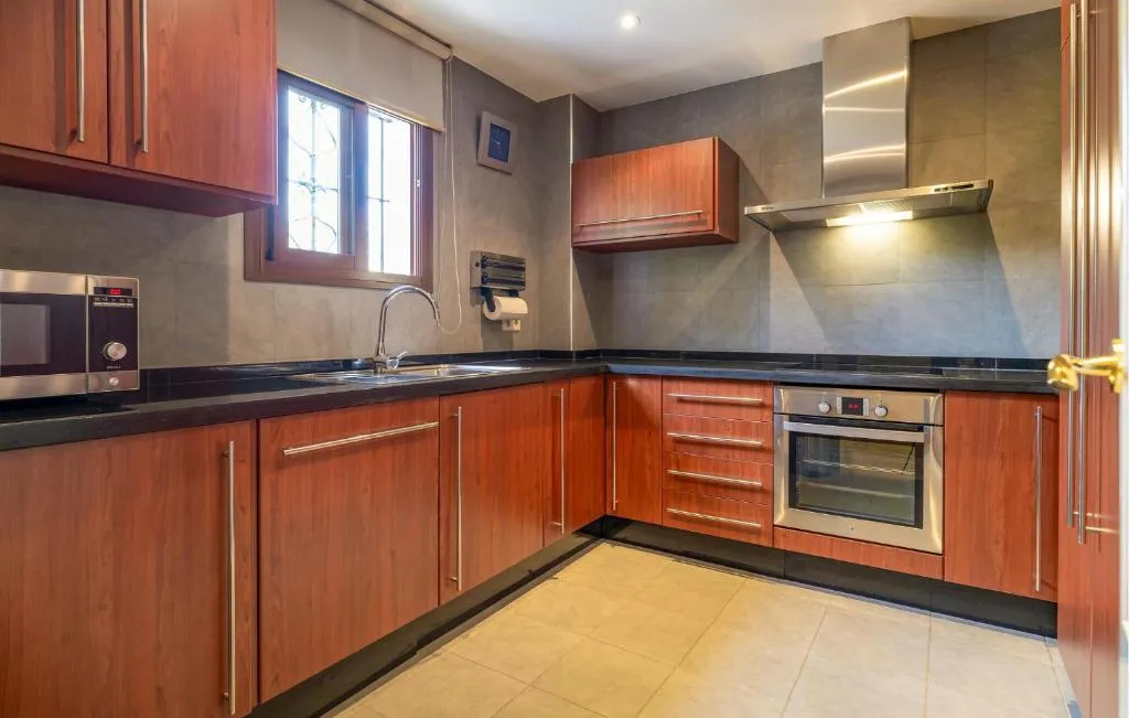 Image 6 of 3 Bedroom Awesome Apartment In Marbella