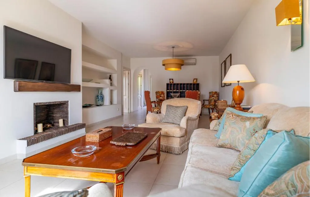 Image 5 of 3 Bedroom Awesome Apartment In Marbella