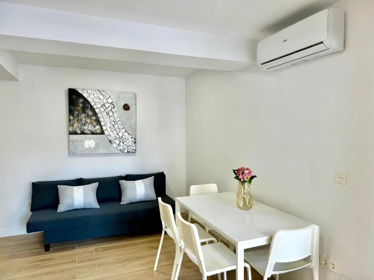 Image 2 of Amazing Seaside Studio by EaW Homes