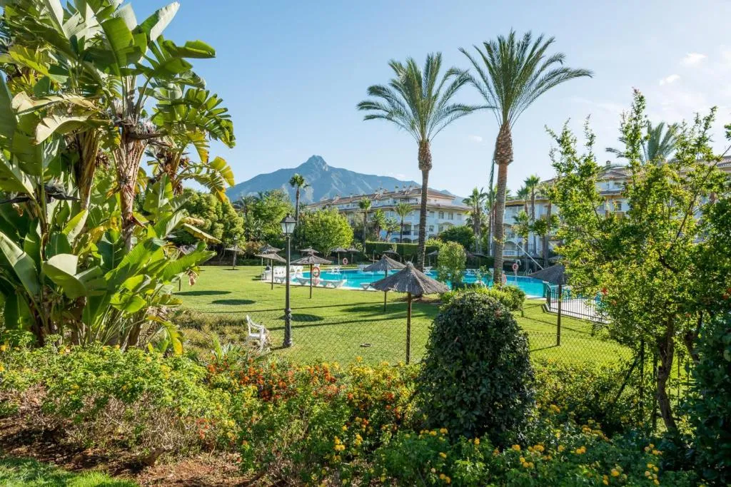 Image 2 of Apartament in urb Dama de Noche Puerto Banus