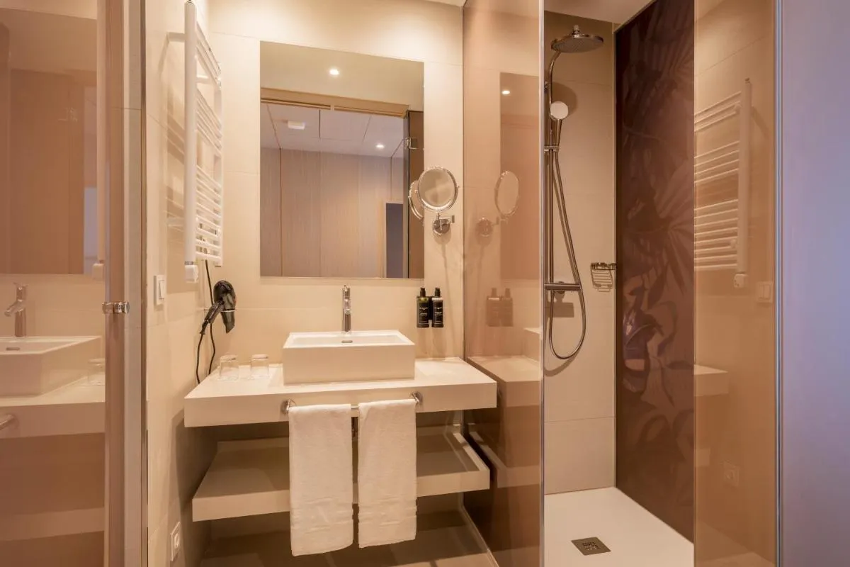 Image 5 of Eurostars Oasis Marbella