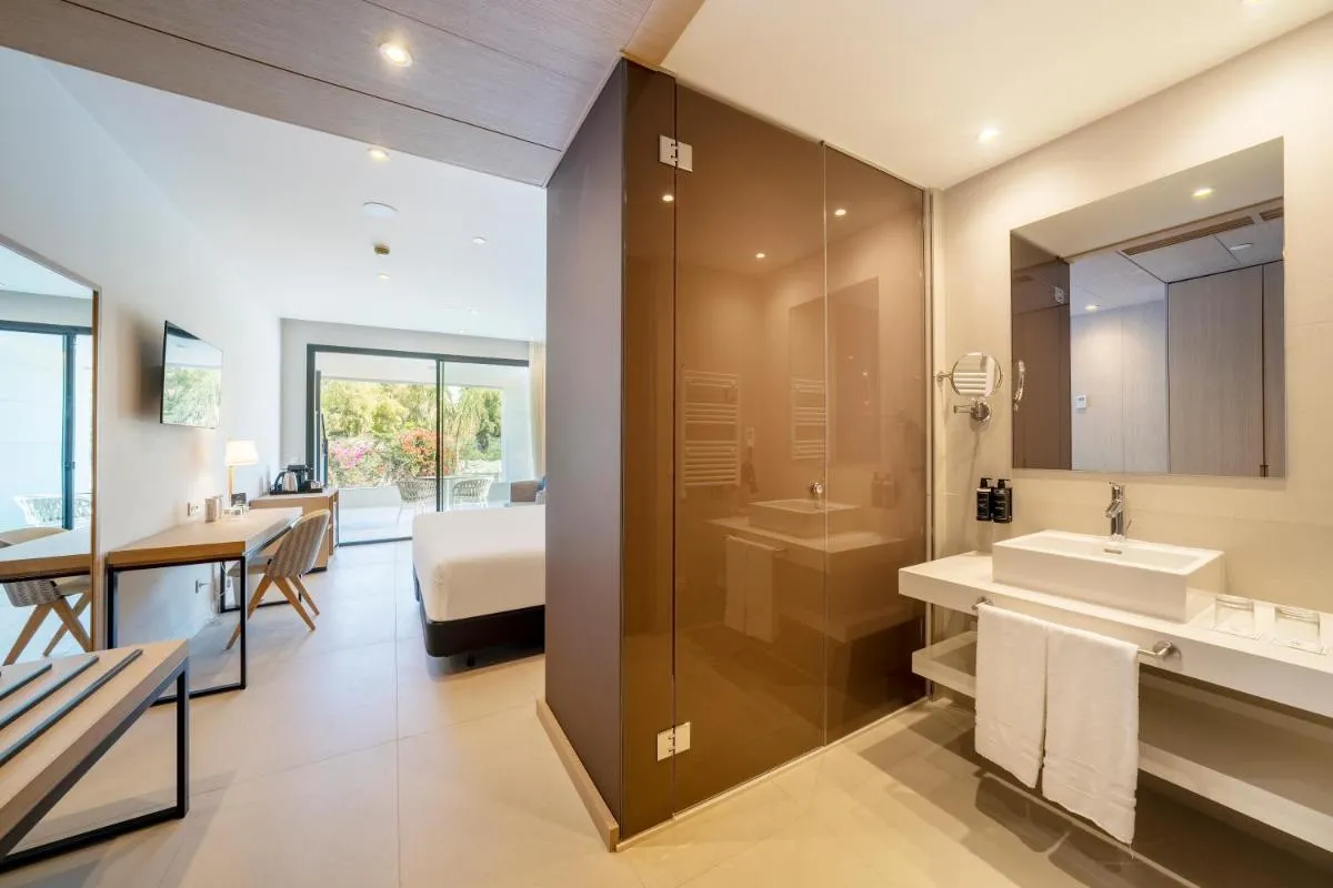 Image 2 of Eurostars Oasis Marbella
