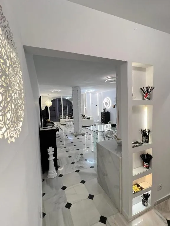Image 5 of FASCINANTE Hogar en Cabo Pino en MARBELLA
