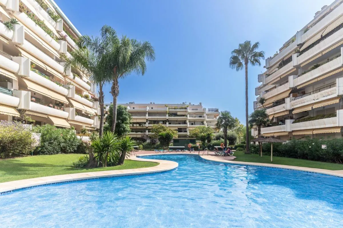 Image 3 of Guadalmina Alta