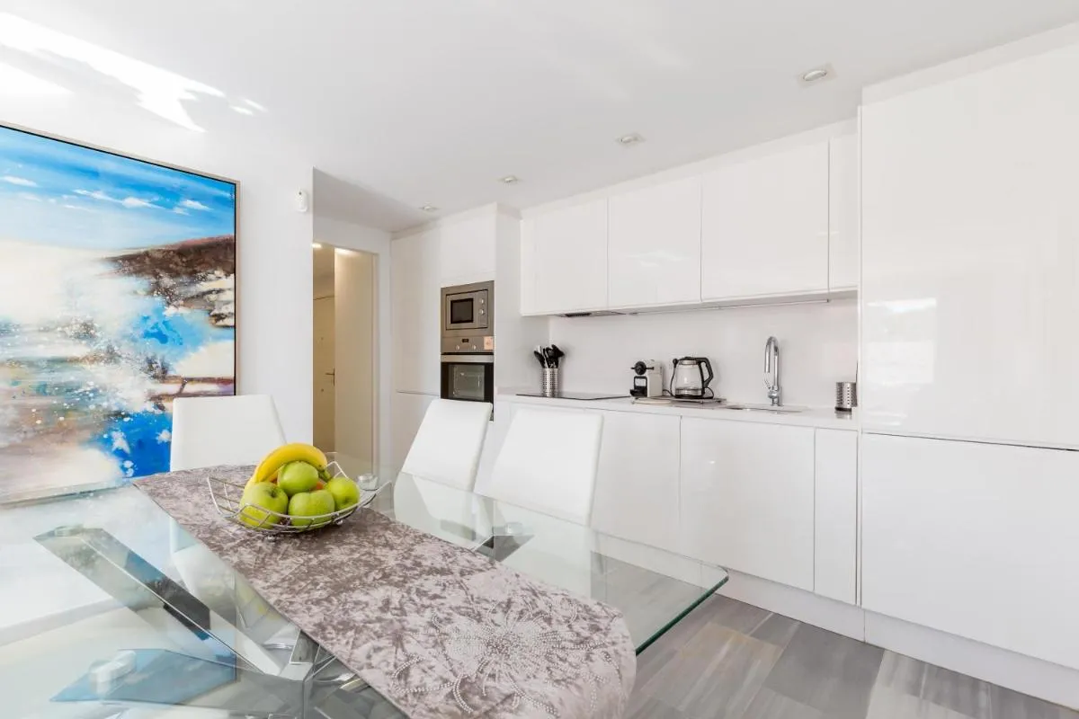 Image 4 of Holiday Penthouse in Puerto Banus