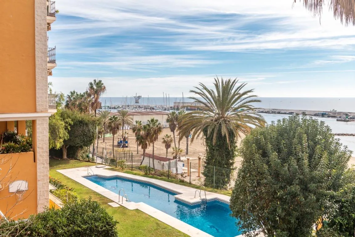 Image of Large Apartment Marbella del Mar