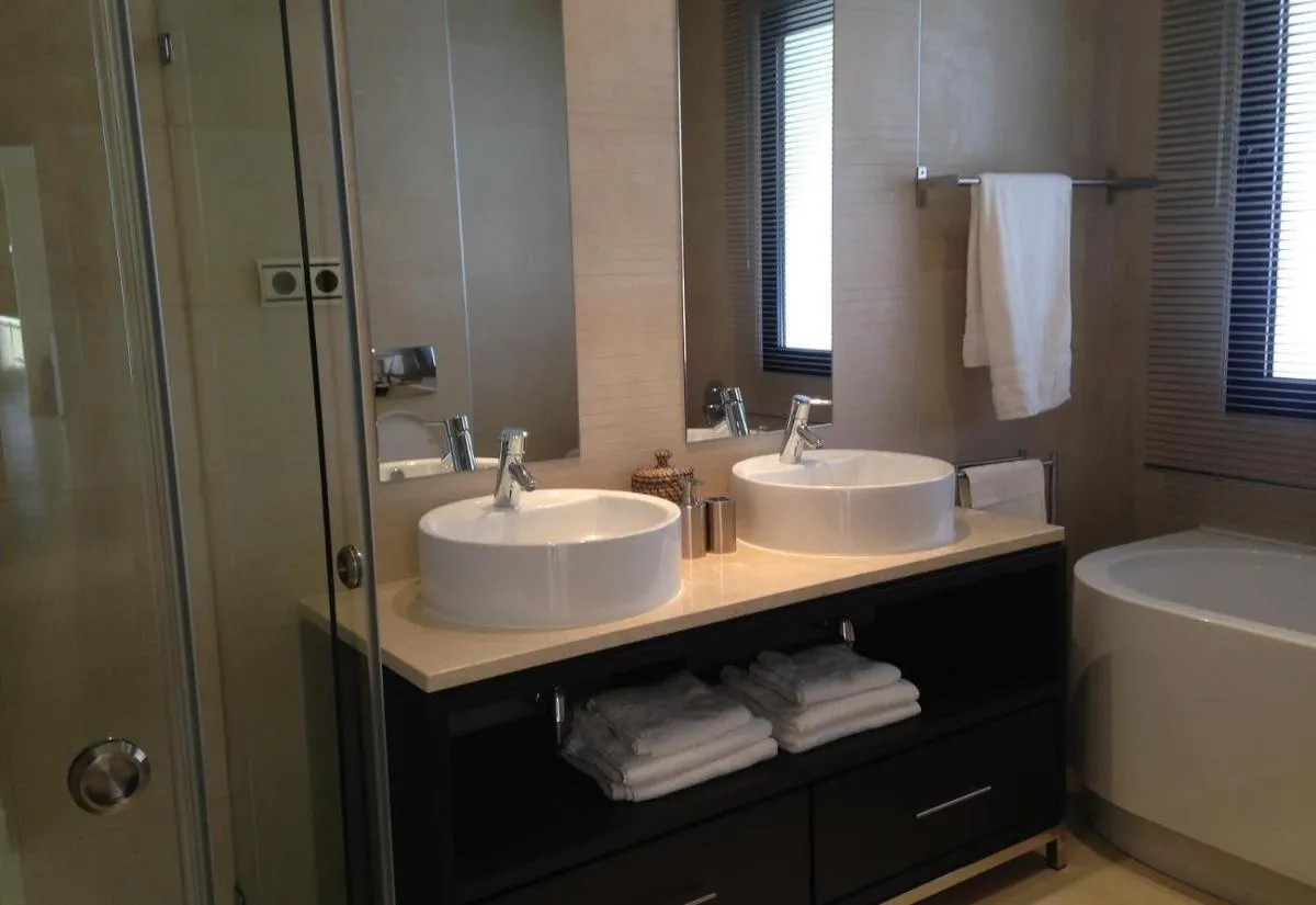 Image 2 of Luxury Penthouse near Marbella