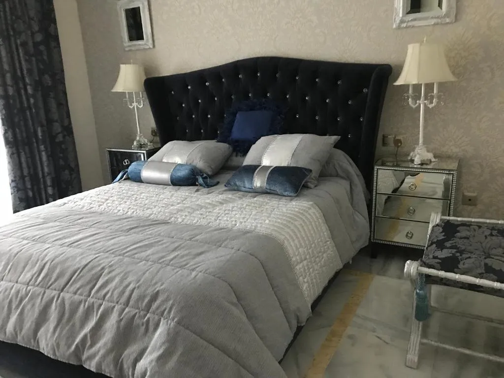Image of Magna Marbella – Luxurious flat close to Puerto Banús by easyBNB