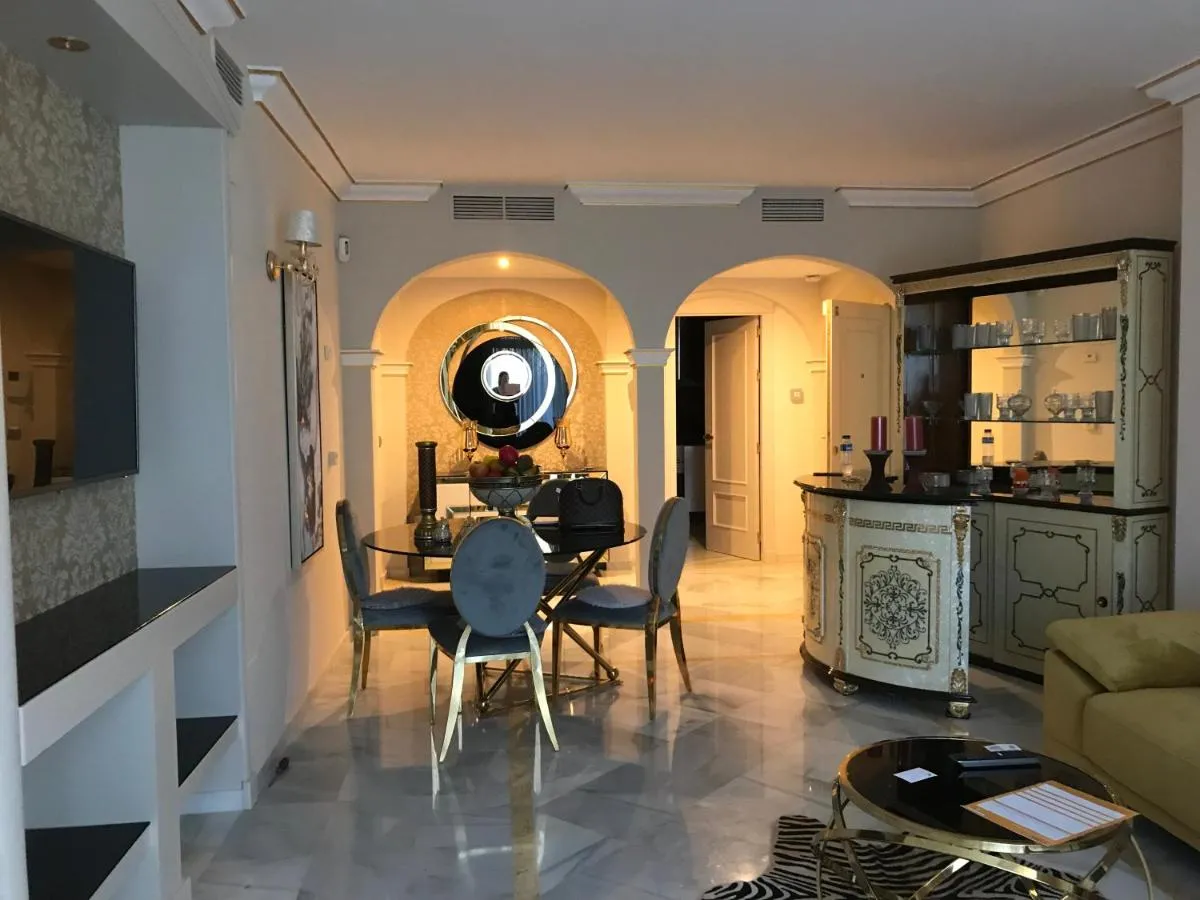 Image 4 of Magna Marbella – Luxurious flat close to Puerto Banús by easyBNB