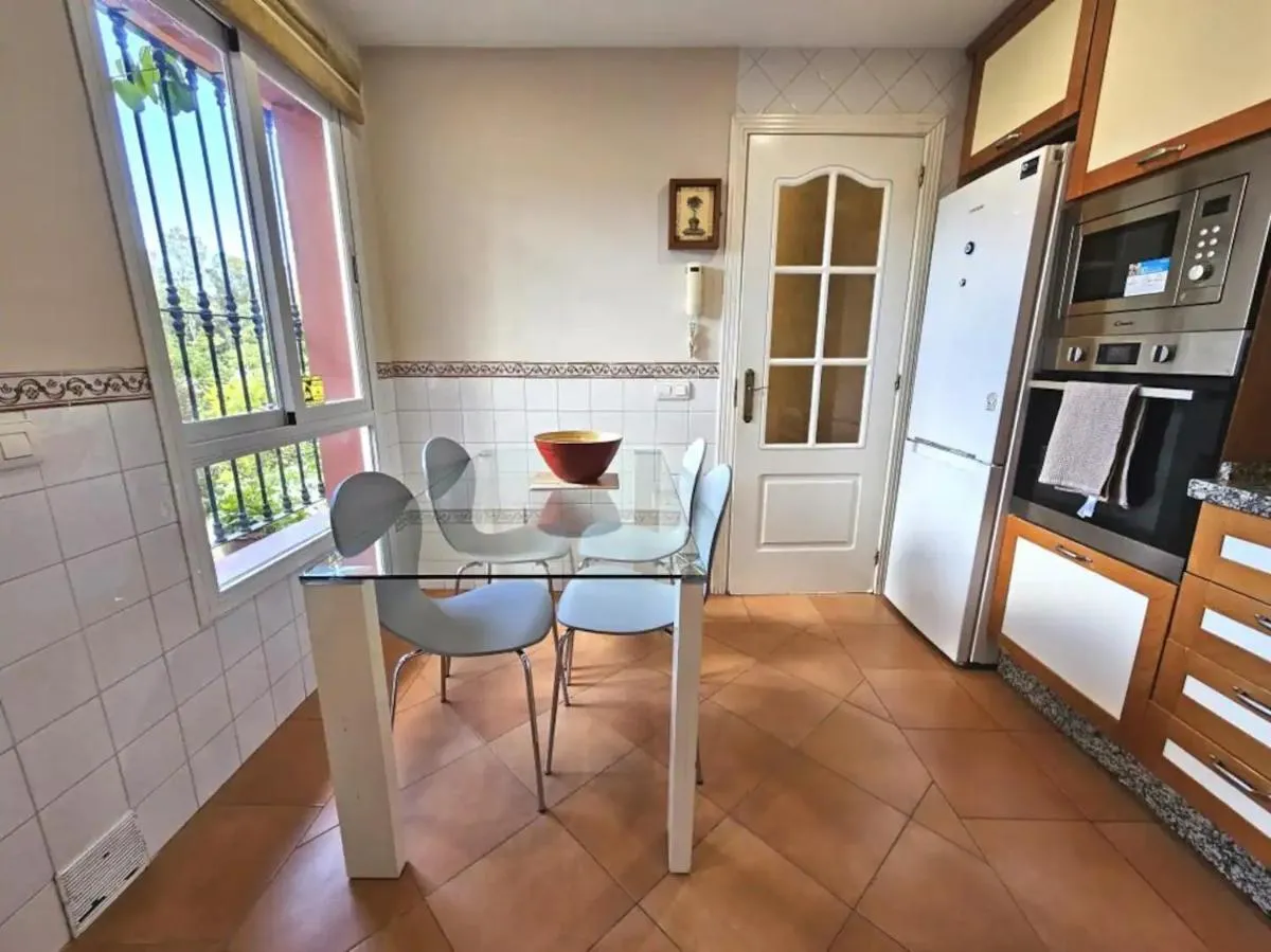 Image 5 of Pass the Keys Amplia Casa en una zona ideal