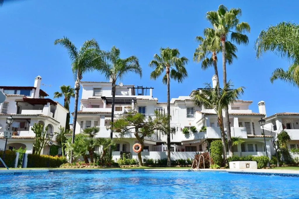 Image 2 of SERINAMAR- Los Naranjos de Marbella