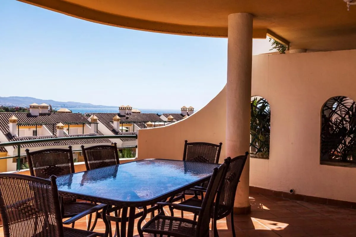 Image 4 of Señorío de Aloha Apartahotel