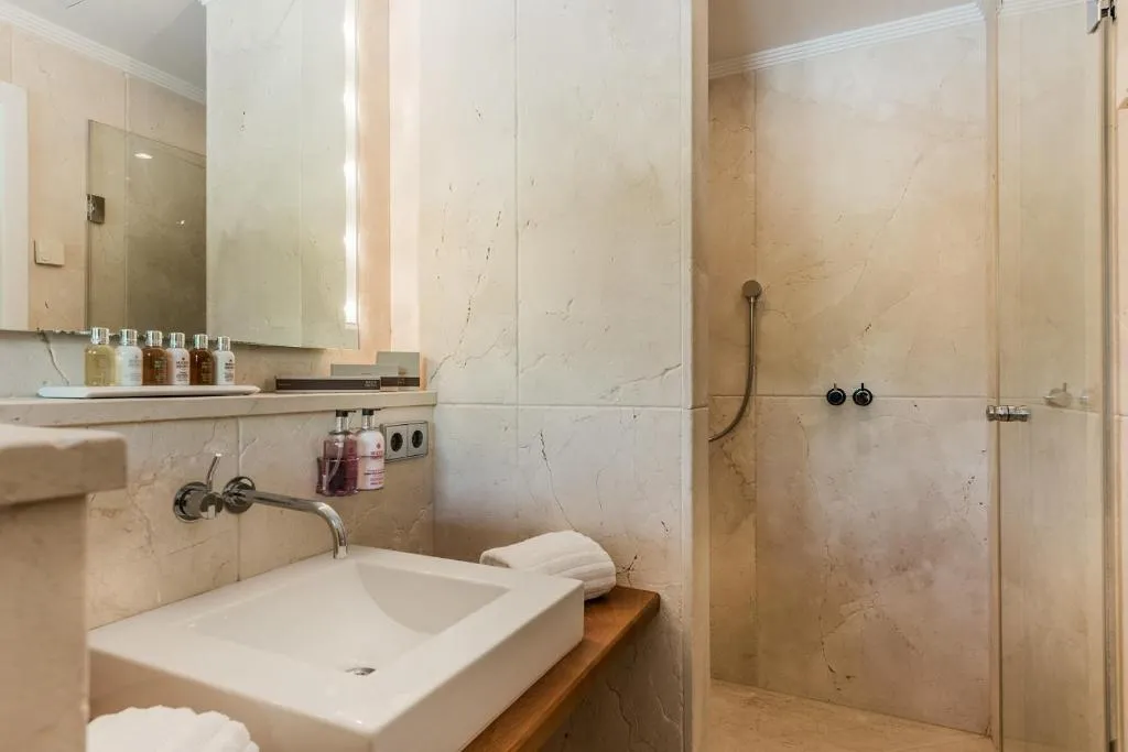 Image 5 of The Residence by the Beach House Marbella