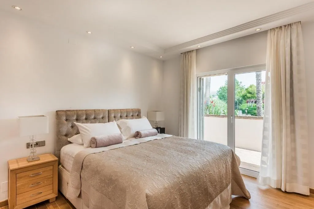 Image 6 of The Residence by the Beach House Marbella
