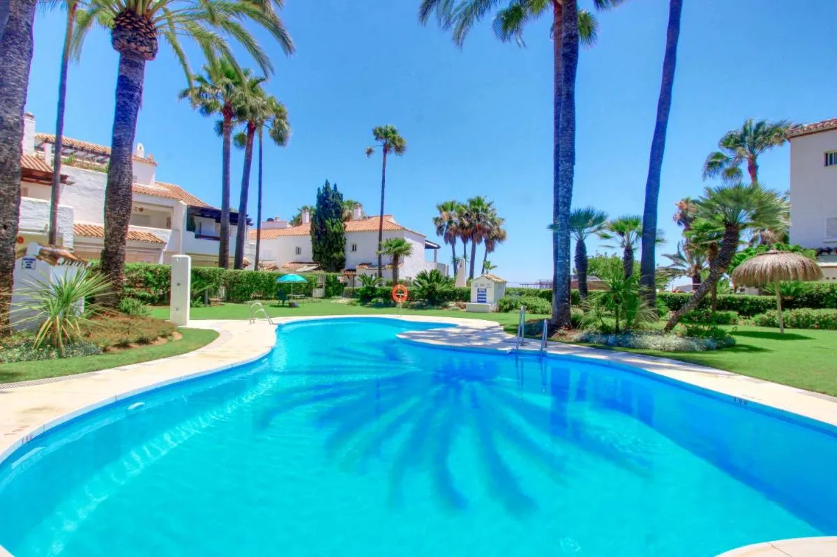 Image 1 of 1176 beach front 2 pools bahia