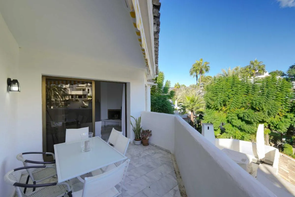 Image 1 of 2035 golden beach modern