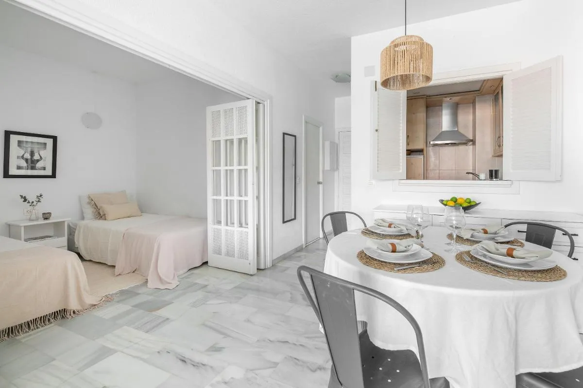Image 4 of 2BDR apartment with Sea View in Golden Mile, Marbella