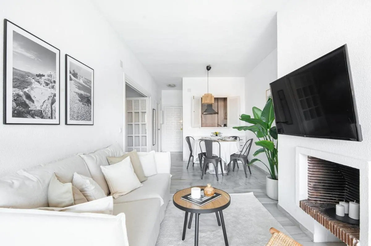 Image 1 of 2BDR apartment with Sea View in Golden Mile, Marbella