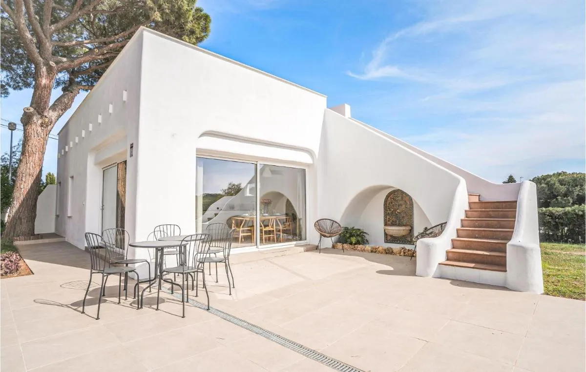 Image 5 of 2 Bedroom Awesome Home In Marbella