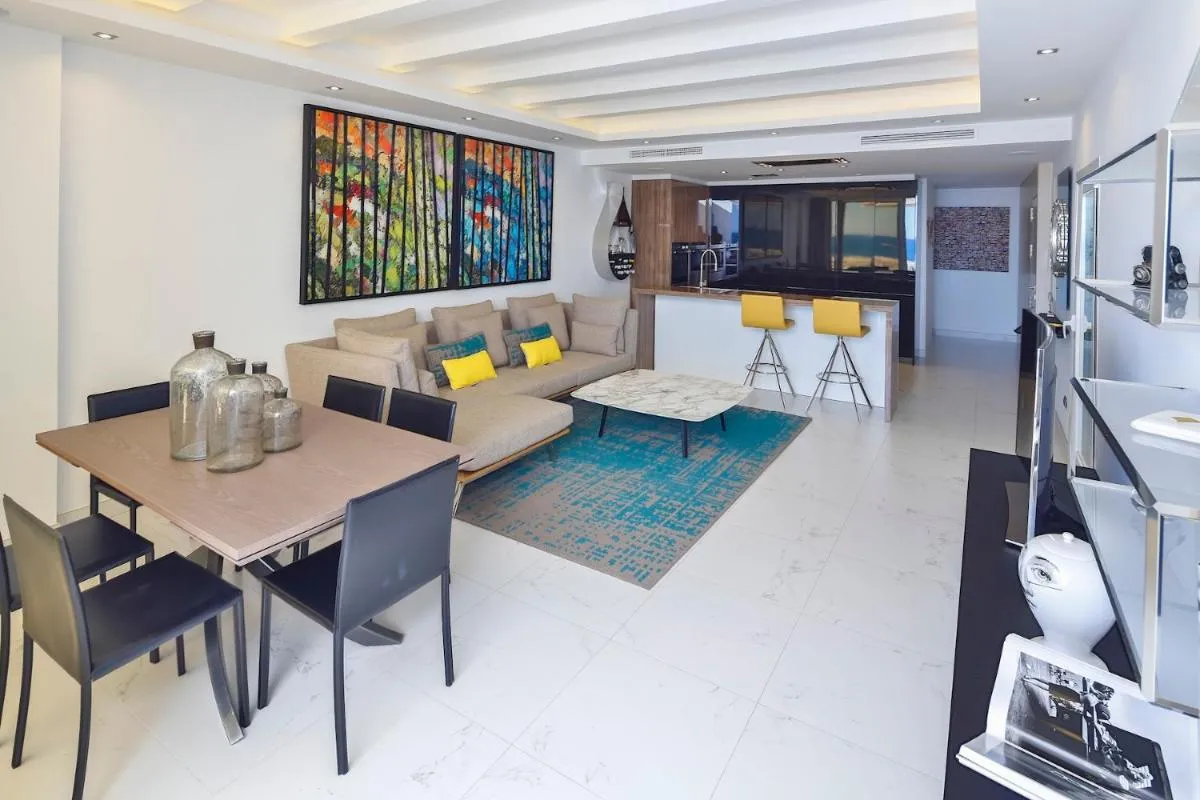 Image 3 of 306 -Luxury Selection- Puerto Banus Marbella Front Line Penthouse