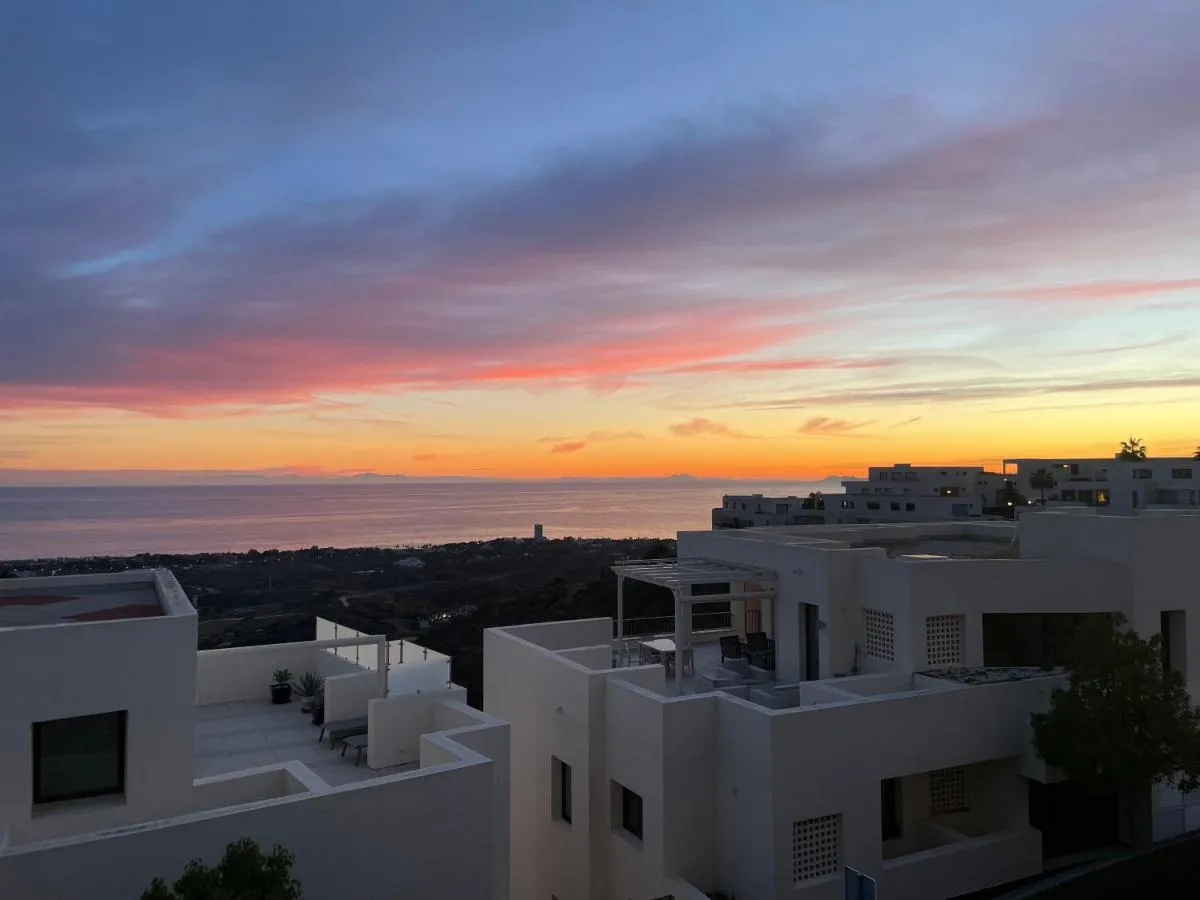 Image 1 of 360° seaview apartment Samara Resort Marbella