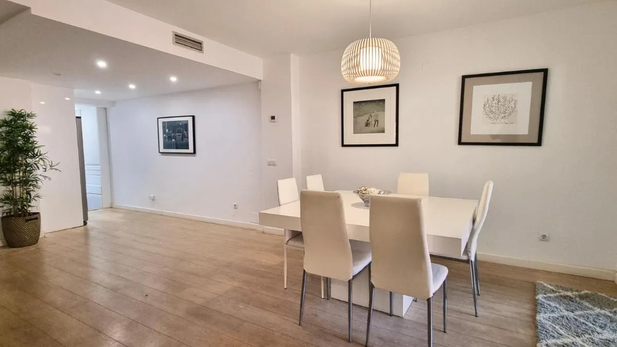 Image 4 of 4 Bed House with Pool Walk to Puerto Banus Fast Internet