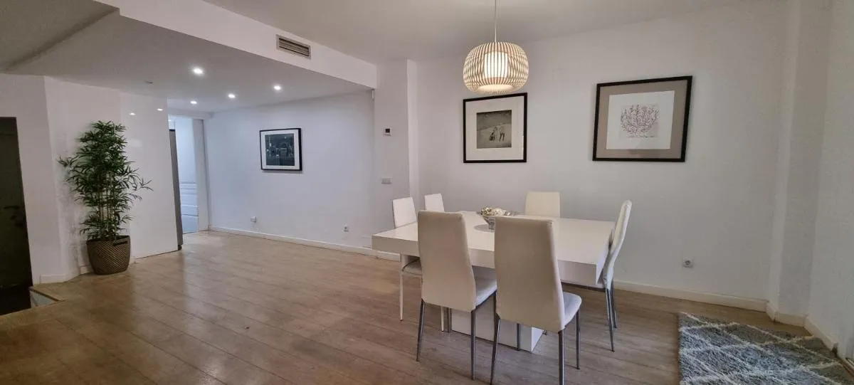 Image 2 of 4 Bed House with Pool Walk to Puerto Banus Fast Internet