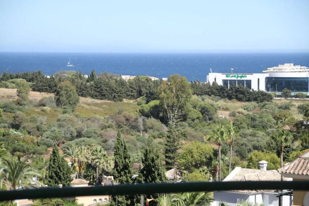 Image 4 of 4 bedroom luxury duplex with sea views by Puerto Banus