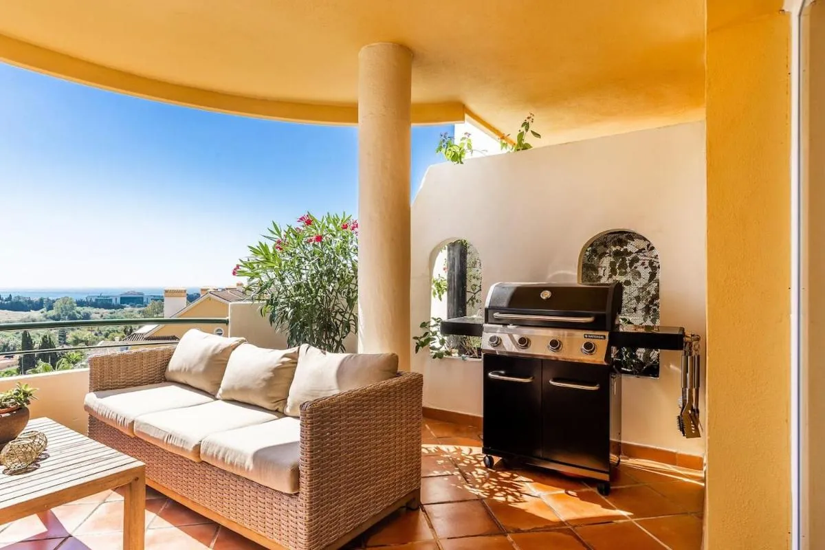 Image 3 of 4 bedroom luxury duplex with sea views by Puerto Banus
