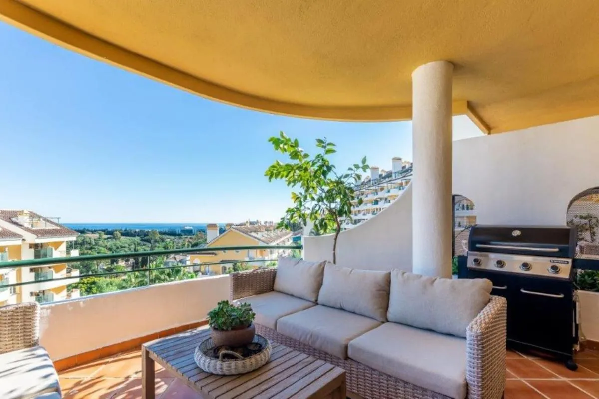 Image 1 of 4 bedroom luxury duplex with sea views by Puerto Banus