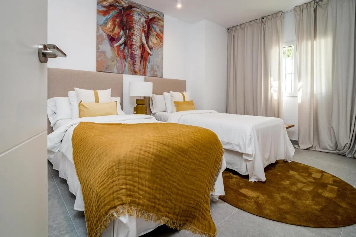 Image 3 of AB3 – Spacious holiday home, Puerto Banus