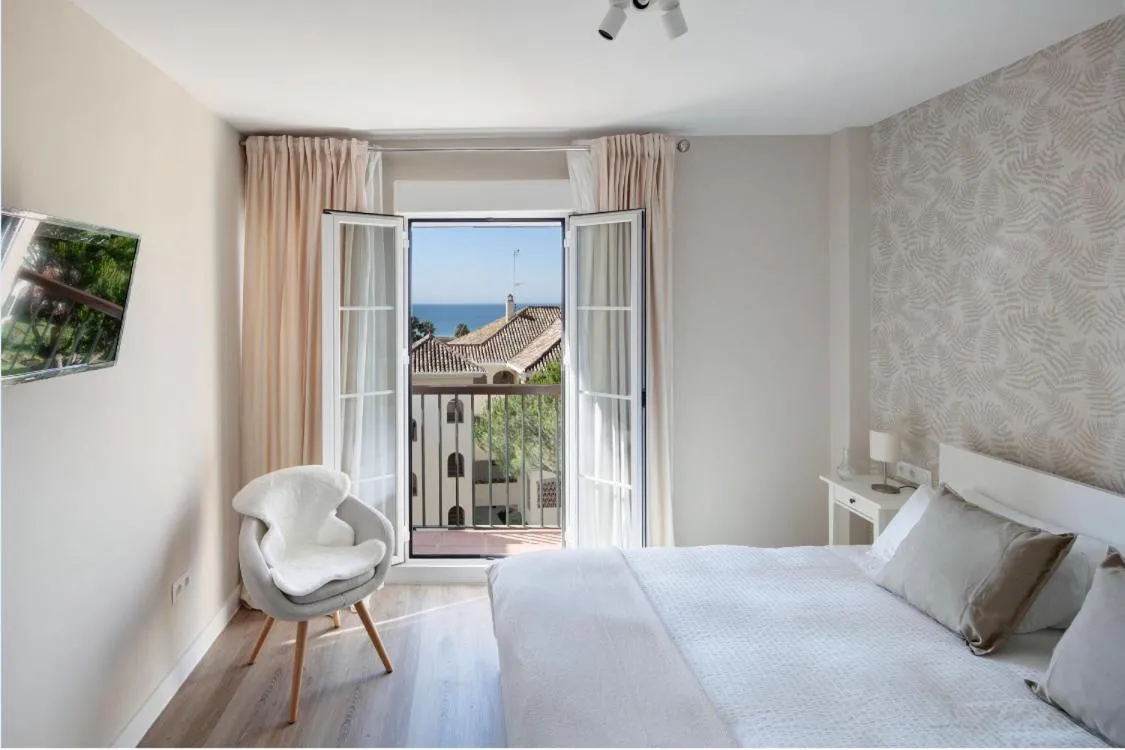 Image 4 of AMAZING DUPLEX NEXT TO THE BEACH IN MARBELLA
