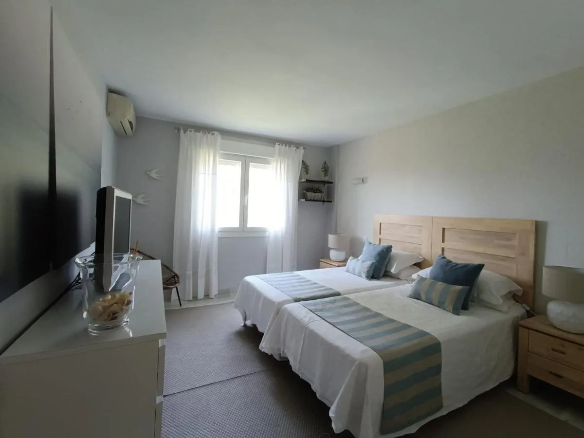 Image 5 of APARTAMENTO EN LA RESERVA DE MARBELLA