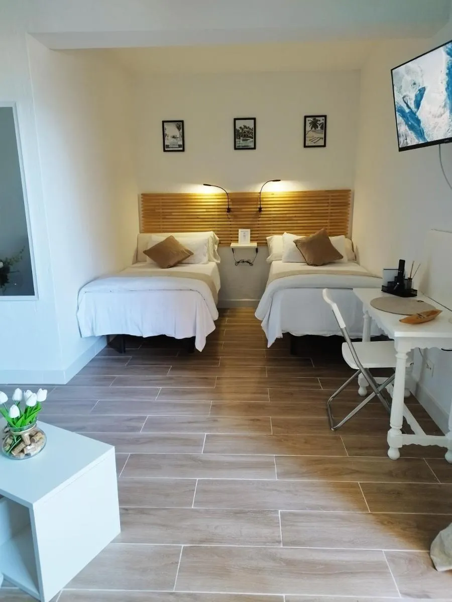 Image 4 of Amazing front sea view studio. Marbella Centre