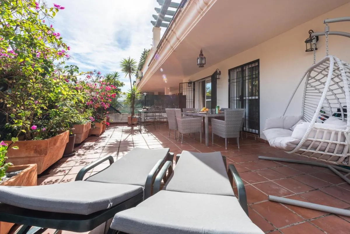 Image 1 of Apartamento Lorcrimar Banús l