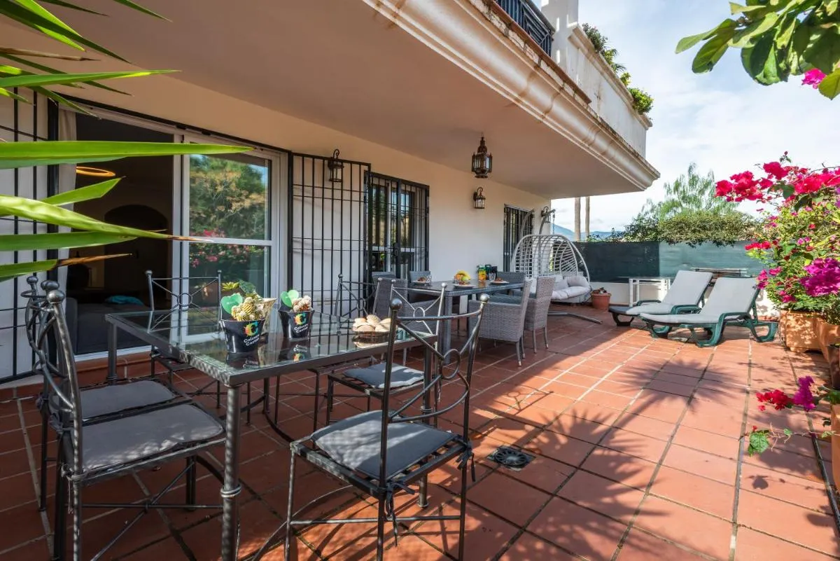 Image 2 of Apartamento Lorcrimar Banús l