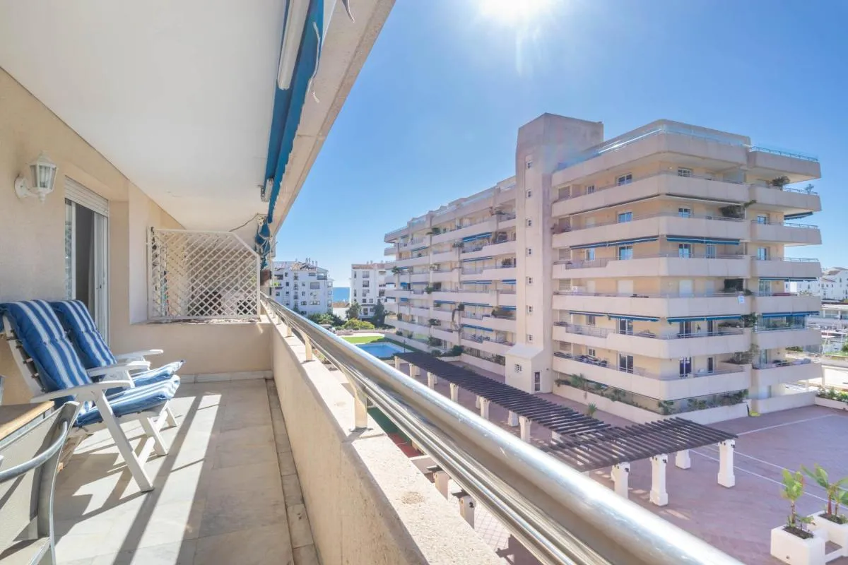 Image 2 of Apartamento Marina Banús l