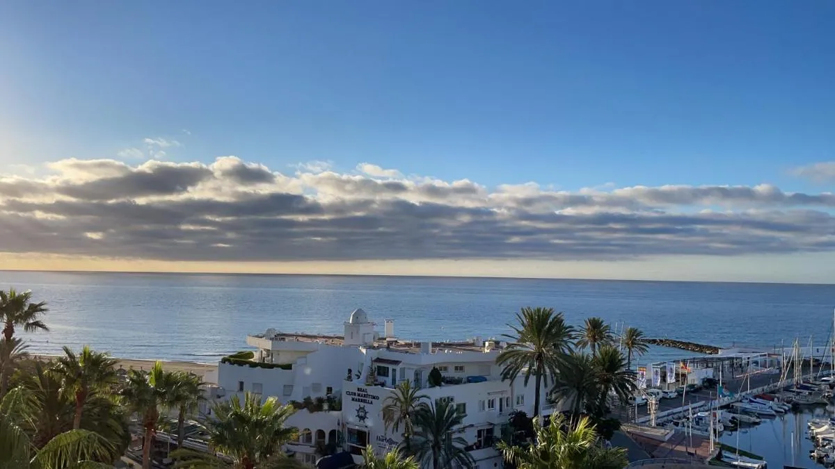 Image 2 of Apartamento Precioso Marbella Paseo Maritimo