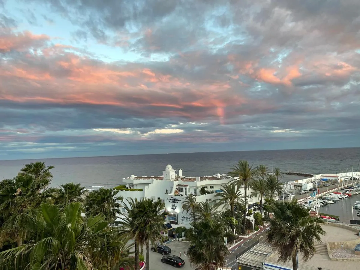 Image 1 of Apartamento Precioso Marbella Paseo Maritimo