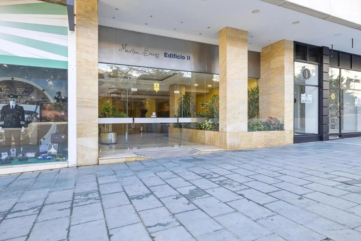 Image 2 of Apartamento Puerto Banús con Parking & piscina.
