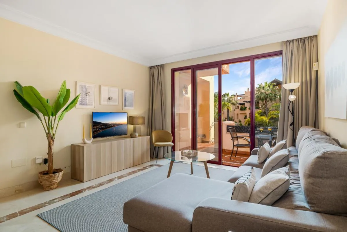 Image 2 of Apartamento de 2 dormitorios en Bahía de Alcántara