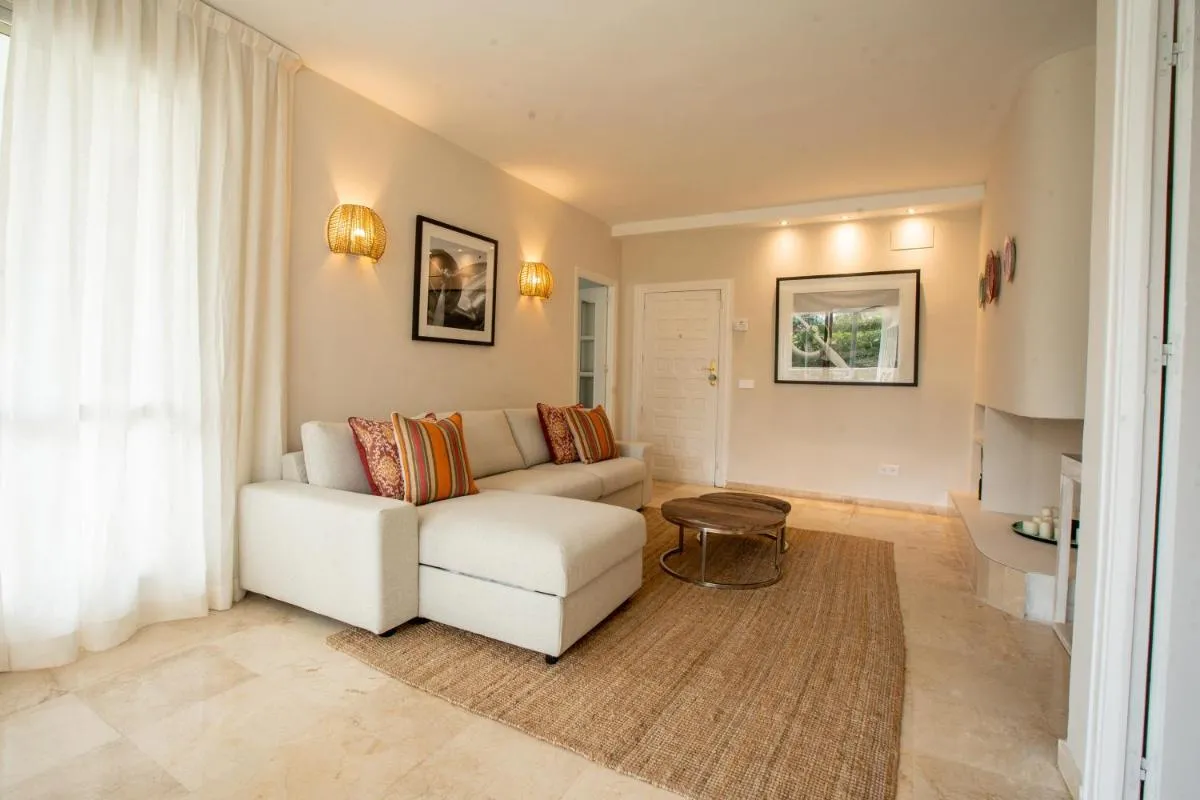 Image 2 of Apartamento en Guadalmina con vistas al Golf