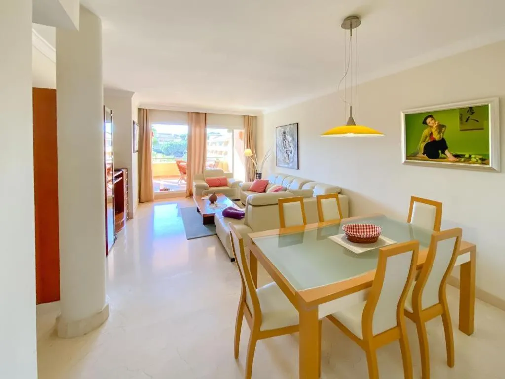 Image of Apartamento en Los Patios de Santa Maria Golf