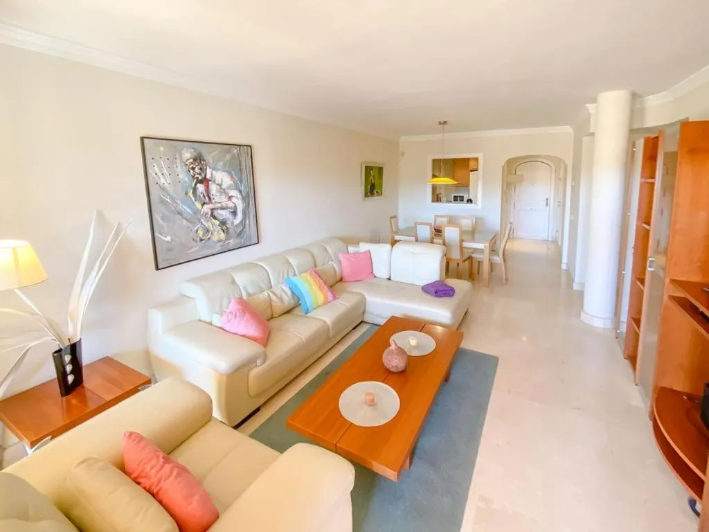 Image 3 of Apartamento en Los Patios de Santa Maria Golf
