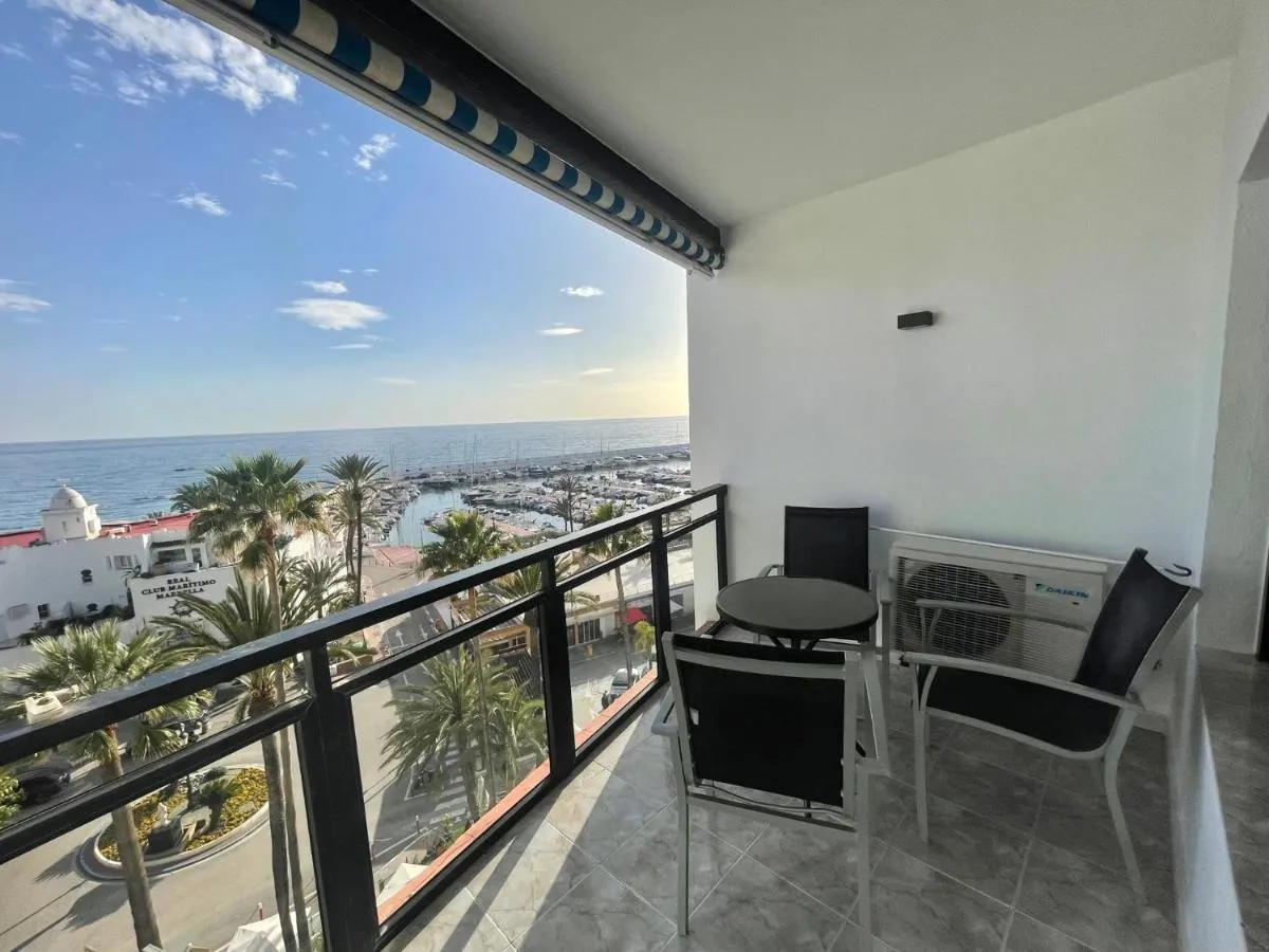 Image 1 of Apartamento en Primera Línea, Marbella Centro