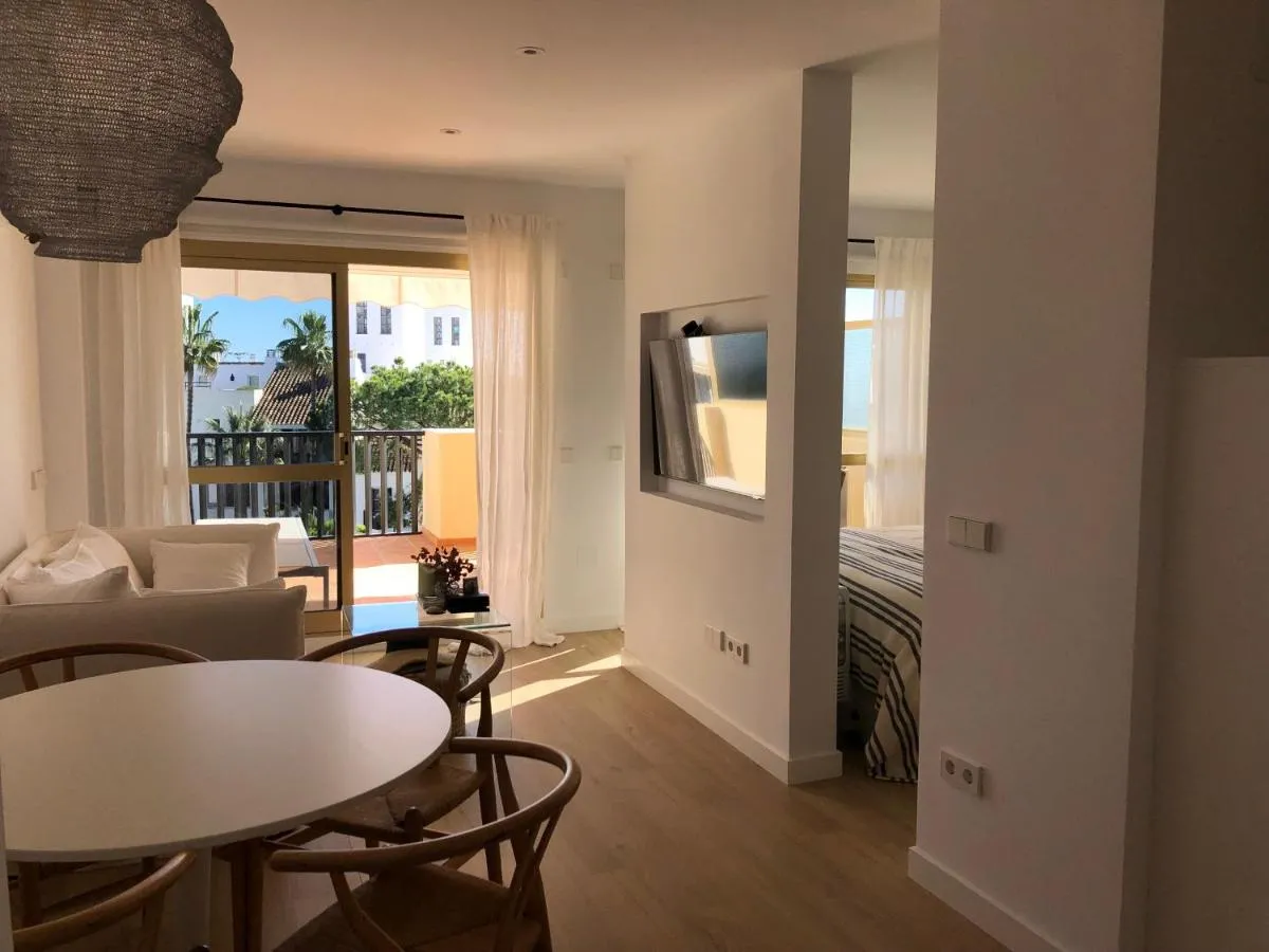 Image 6 of Apartamento frente al mar Marbella