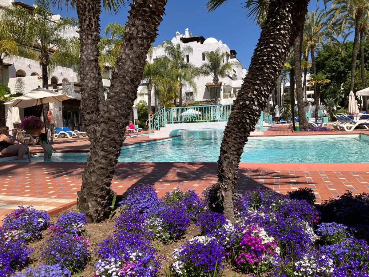 Image 1 of Apartamentos Urb, La Alcazaba 614 y 642 Banus Marbella