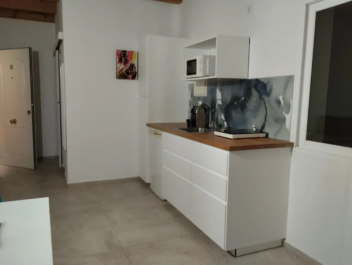 Image 2 of Apartamentos y Habitaciones KAI MARBELLA