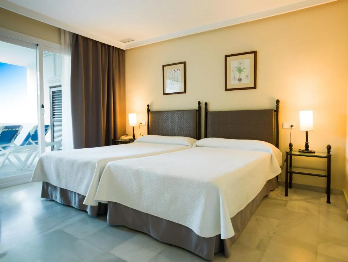 Image 5 of Aparthotel Monarque Sultán