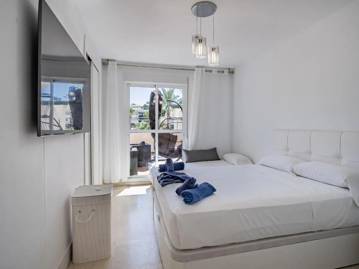 Image 3 of Apartment Lorcrimar V by Interhome